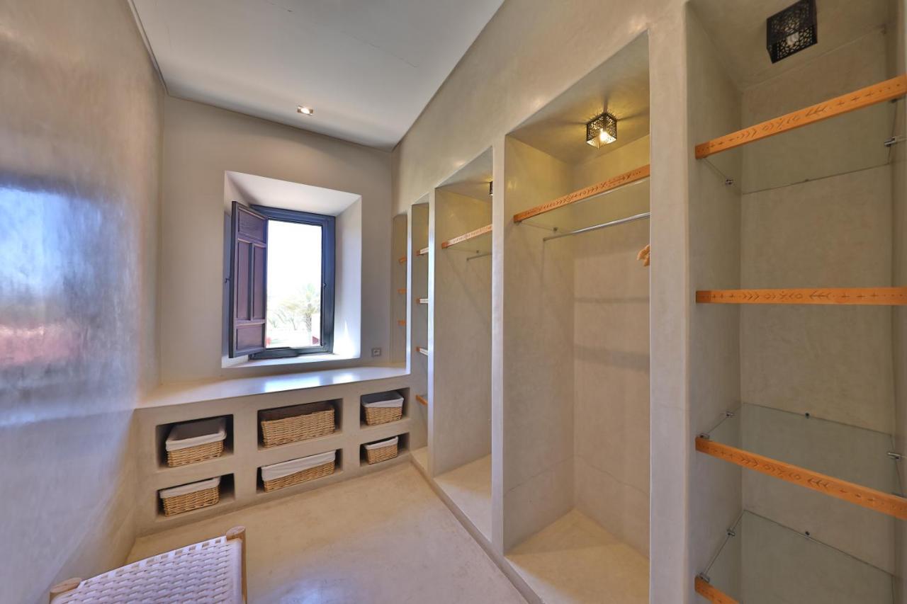 Dar Noujoum Hotell Ait Bou Zguia Exteriör bild